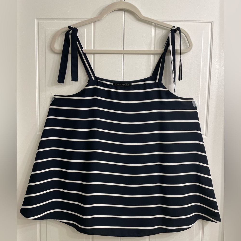 BANANA REPUBLIC top